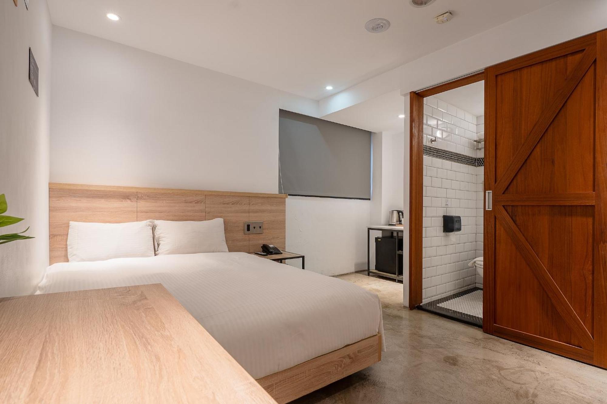 Chase Hotel Taichung Esterno foto