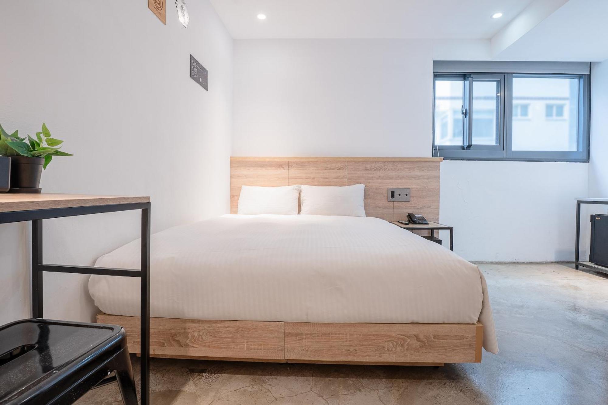 Chase Hotel Taichung Esterno foto
