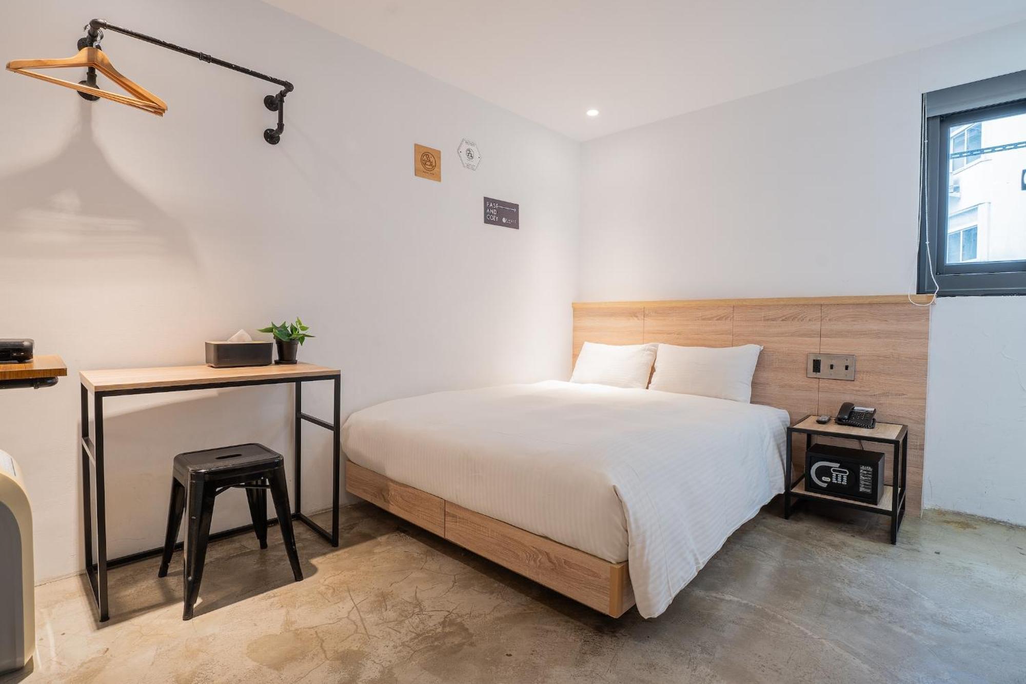 Chase Hotel Taichung Esterno foto