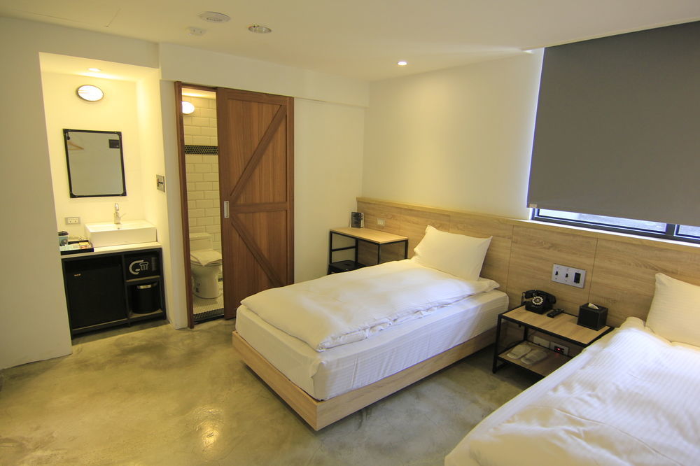 Chase Hotel Taichung Esterno foto